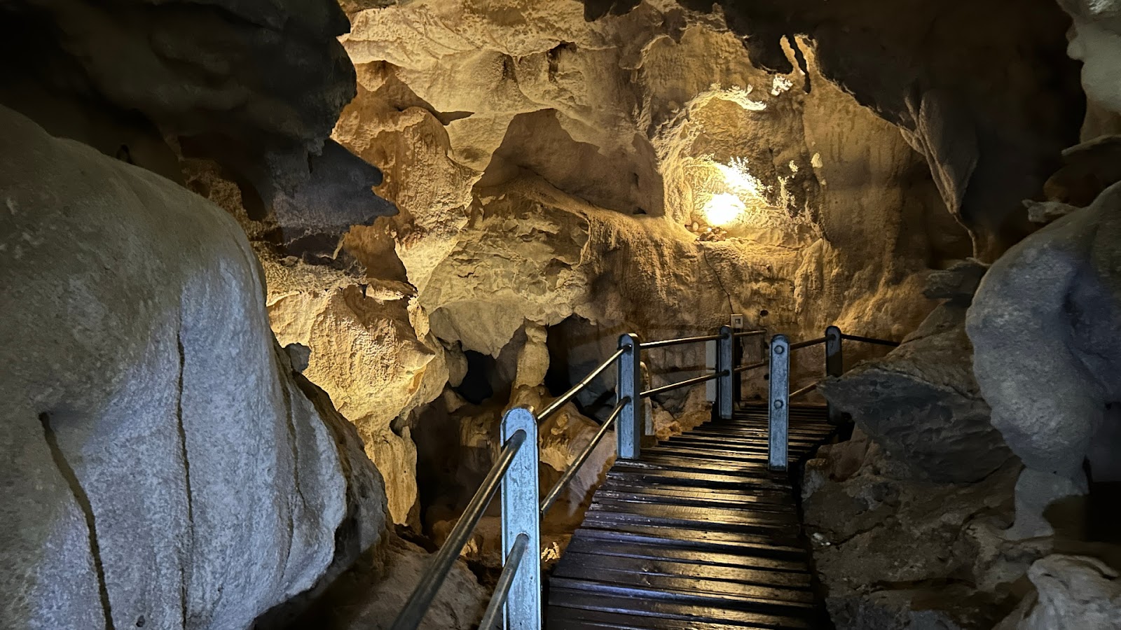 Cave of the Winds